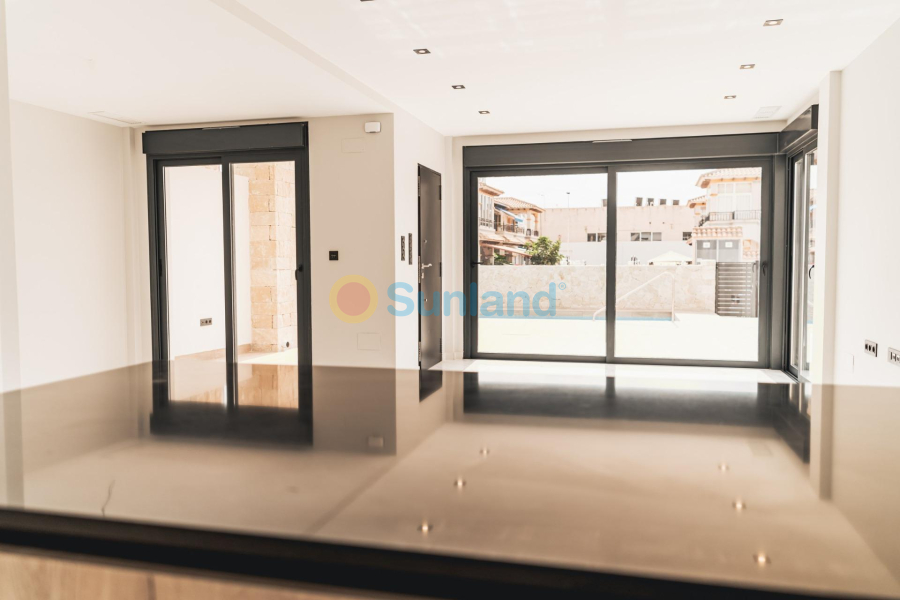 Nueva construcción  - Chalet - Orihuela Costa - Punta Prima