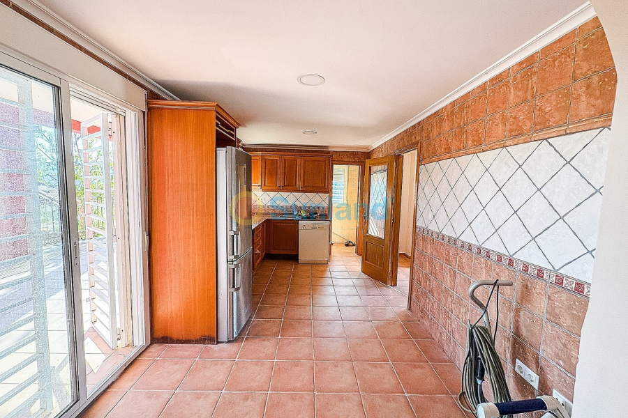 Resale - Villa - La Romana - 