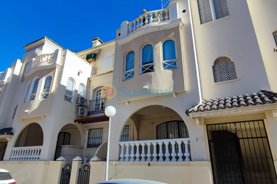 Resale - Apartment - Torrevieja