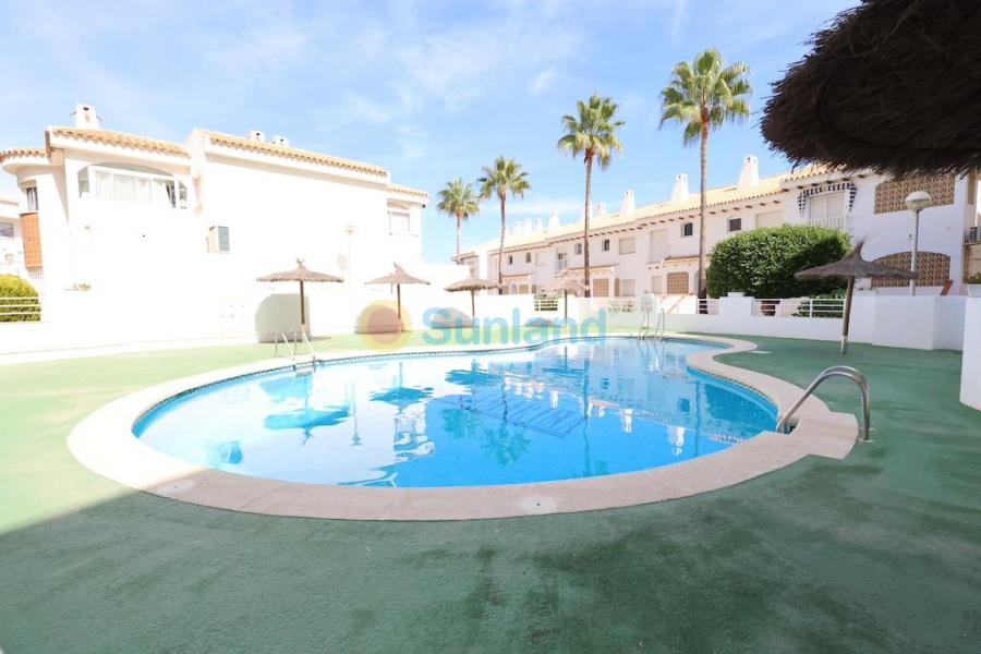 Segunda mano - Bungalow - Orihuela Costa - Campoamor