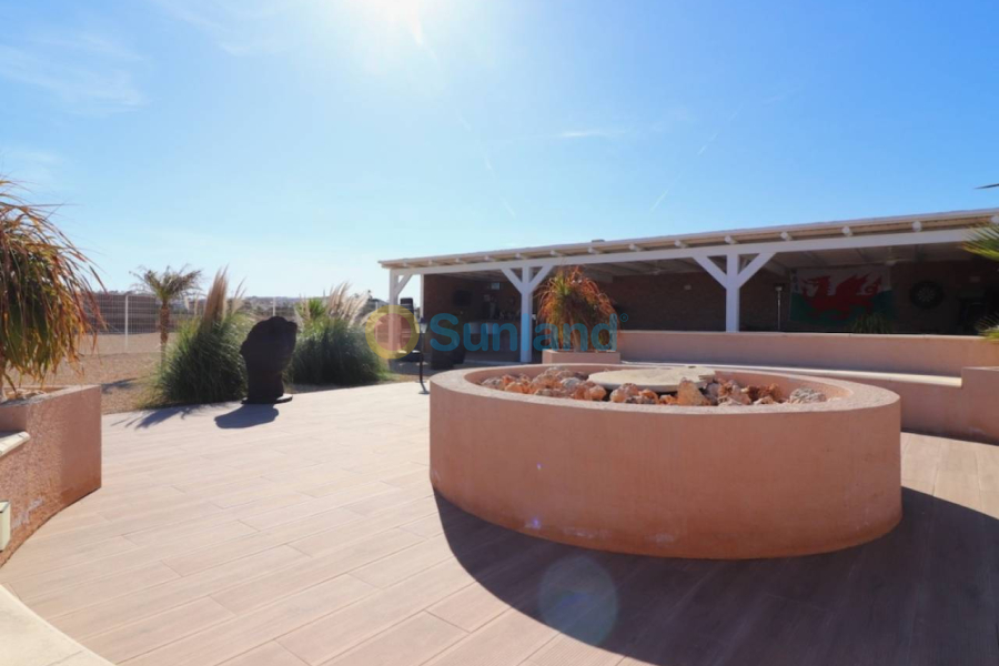 Resale - Villa - Rojales