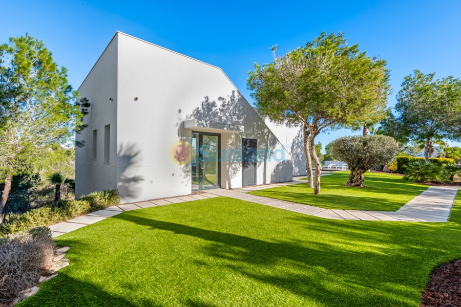 Resale - Villa - Las Colinas Golf Resort - Las Colinas golf