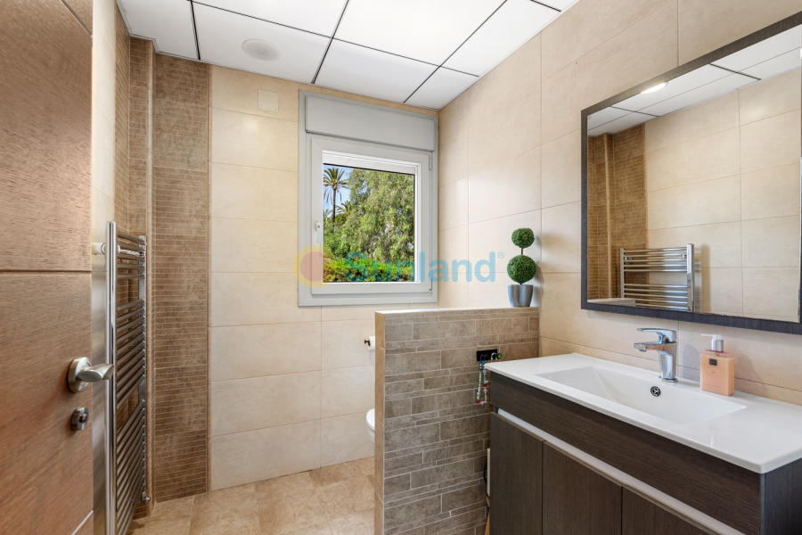 Resale - Villa - Elche/Elx