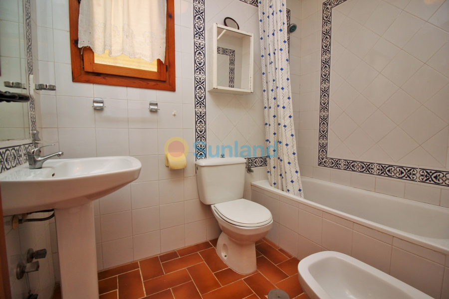 Resale - Townhouse - Villamartin