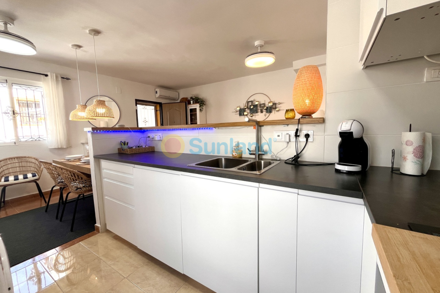 Använda fastigheter - T - Los Montesinos