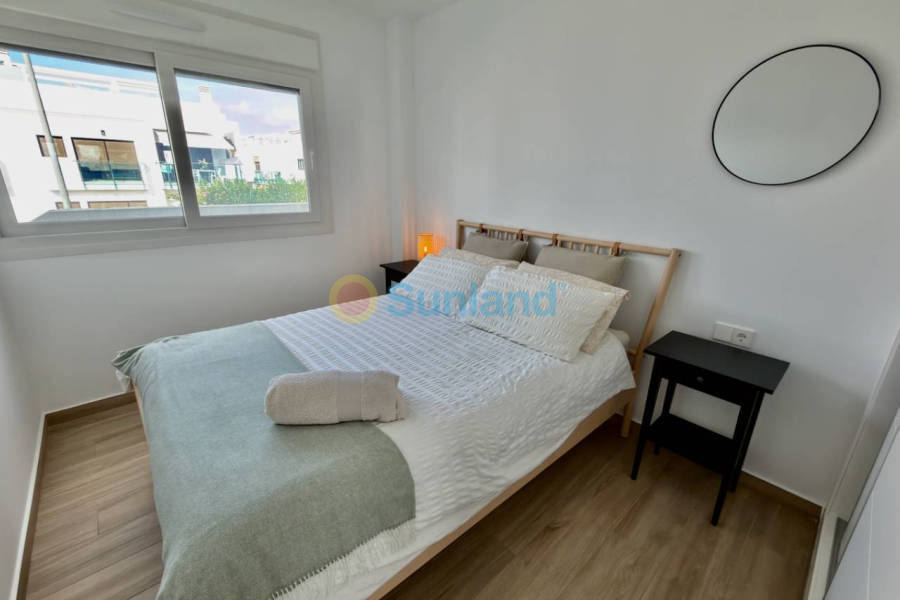 Resale - Apartment - Orihuela - Vistabella