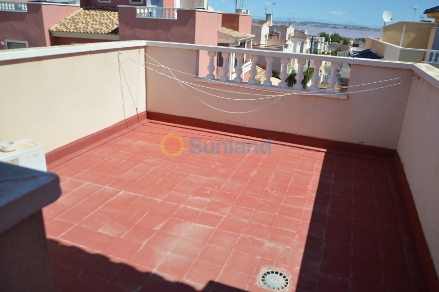 Resale - Villa - Torrevieja - 