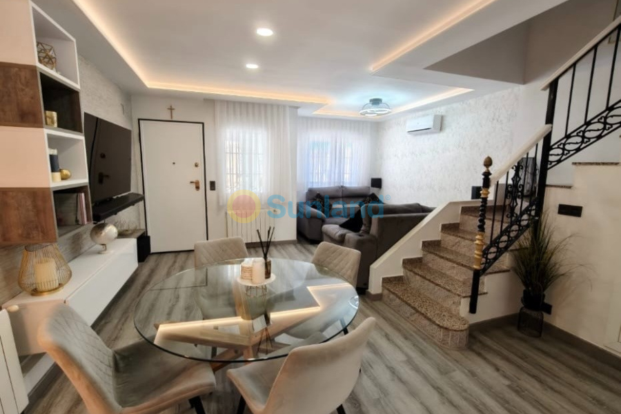 Segunda mano - Chalet - Orihuela Costa - Villamartin