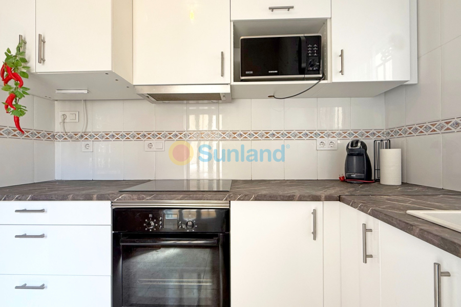 Resale - Villa - Orihuela Costa - Villamartin