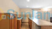 Resale - Villa - Albatera
