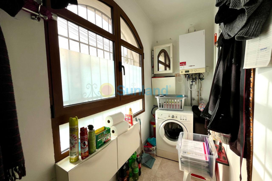 Resale - V - Villamartin