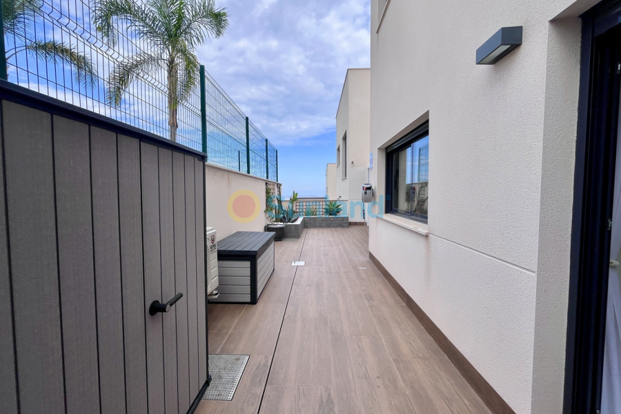 Resale - A - San Miguel De Salinas