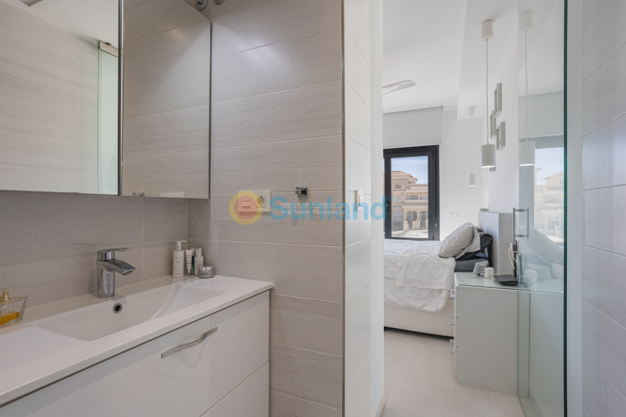 Resale - Town House - Orihuela Costa - Villamartin