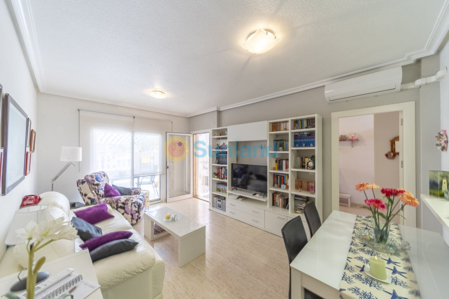 Resale - Apartamento - Torrevieja - La Mata