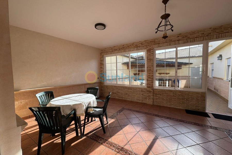 Resale - Townhouse - Los Montesinos