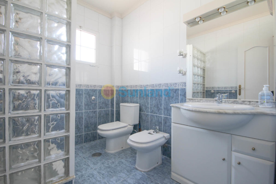 Resale - V - La Zenia