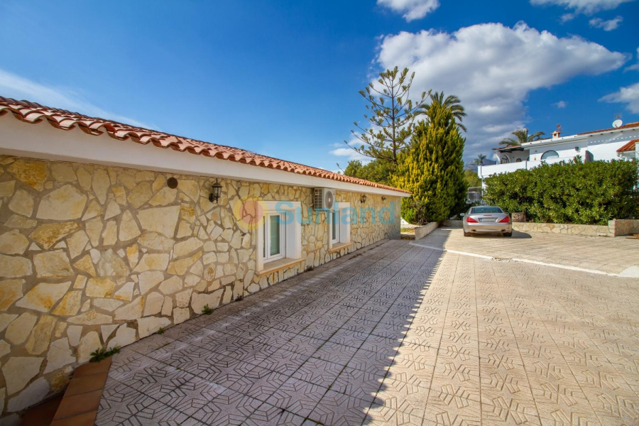 Använda fastigheter - Villa - La Nucía
