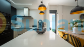 Resale - Apartamento - Torrevieja - Punta Prima