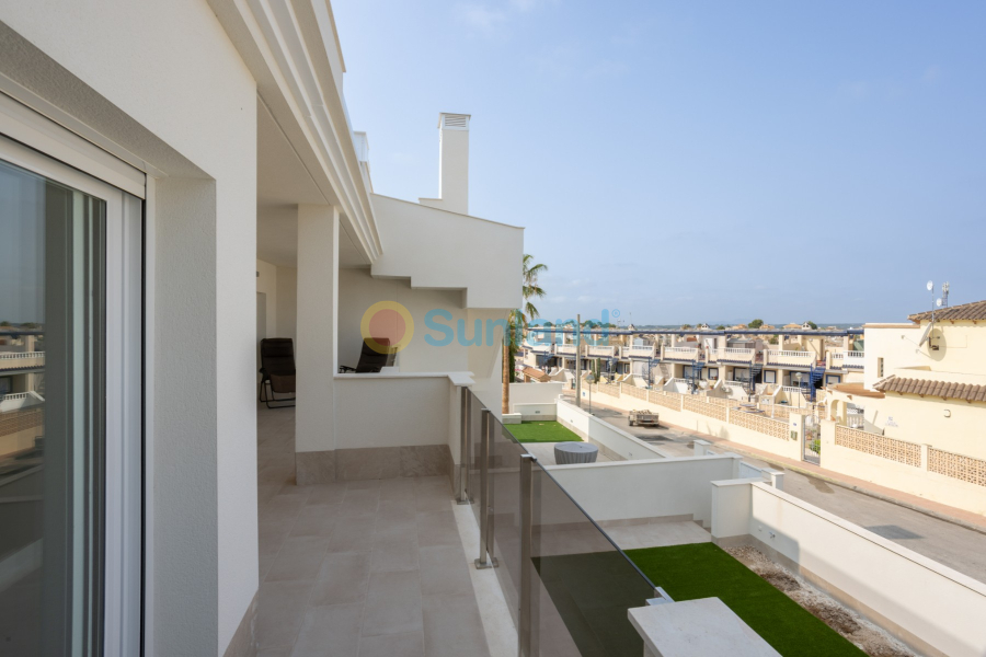 Resale - Apartment - Orihuela Costa - Villamartin