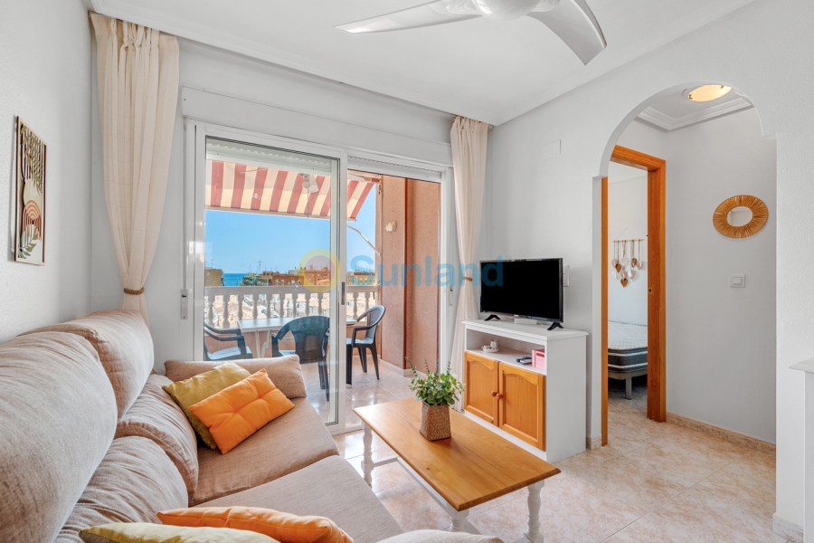 Resale - Apartment - Santa Pola