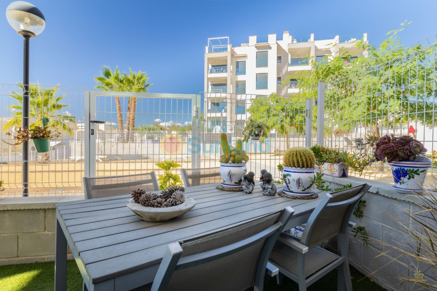 Resale - Apartment - Orihuela Costa - Villamartin