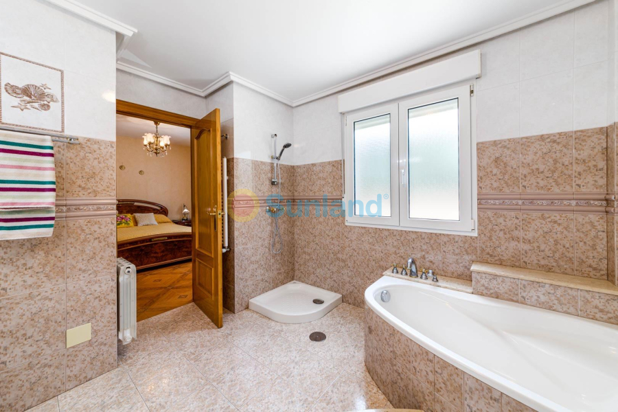 Resale - Villa - San Javier - 