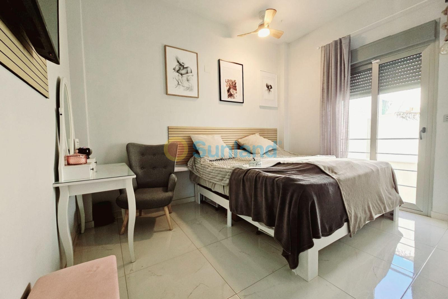 Använda fastigheter - Villa - Orihuela Costa - Villamartin