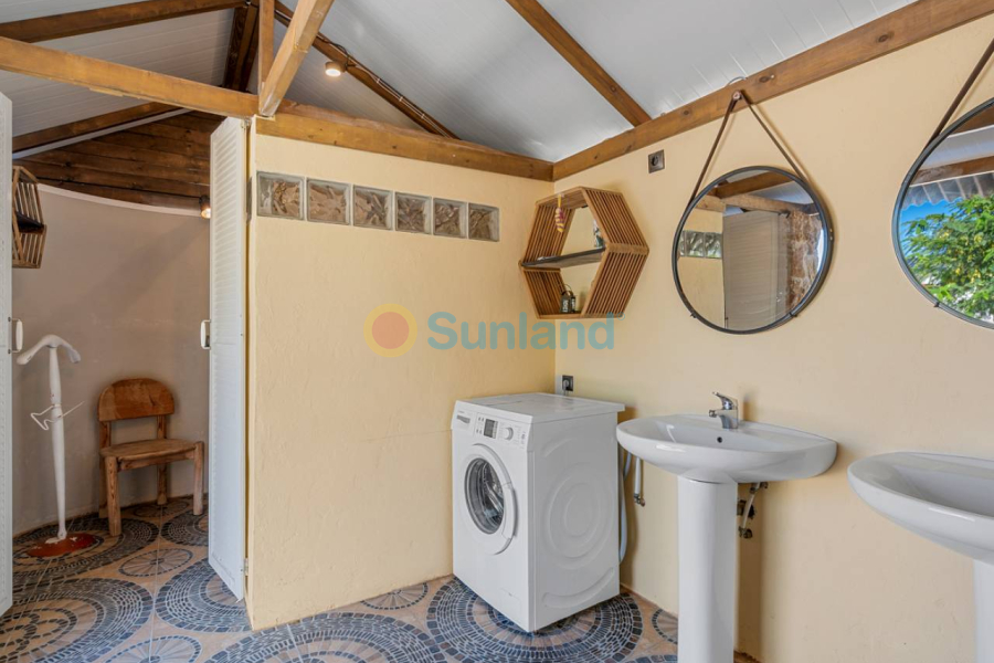 Segunda mano - Country house - Los Montesinos