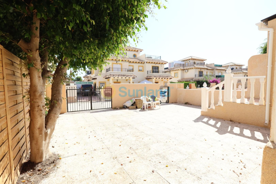 Segunda mano - Terraced house - Orihuela Costa - La Zenia