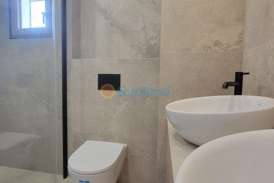 Resale - Villa - Orihuela Costa - 