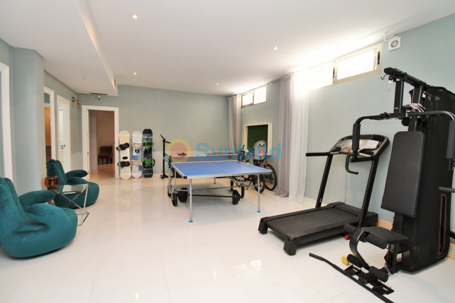 Använda fastigheter - Villa - Villamartin