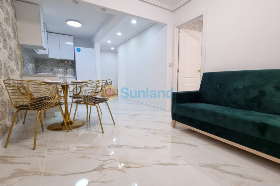 Resale - Apartment - Guardamar del Segura - 