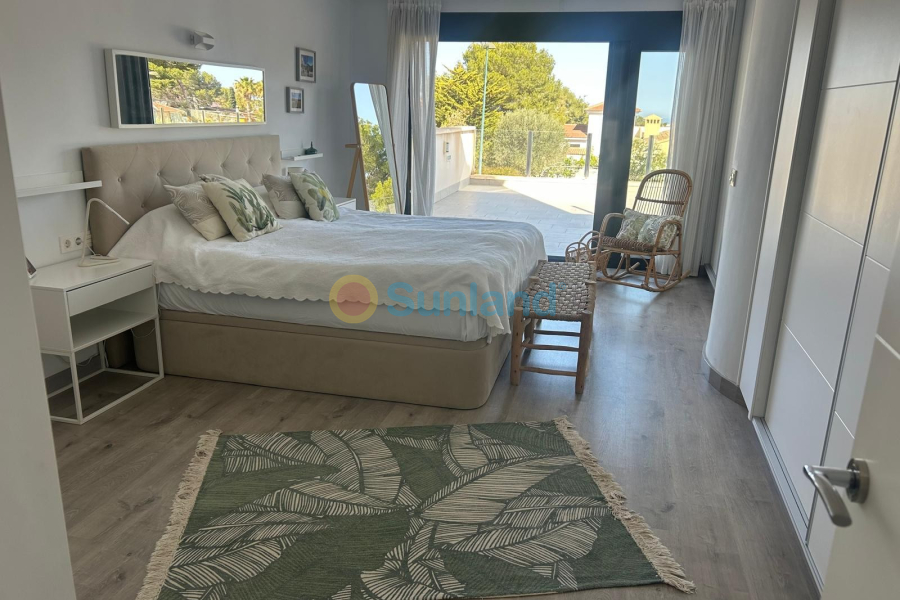 Resale - Villa - Orihuela costa - 