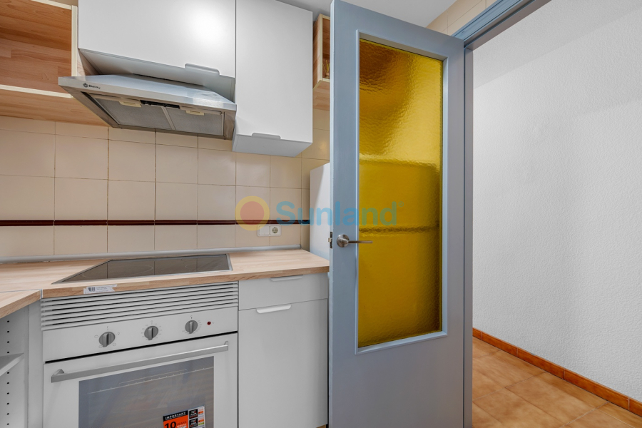Resale - Apartment - Altea