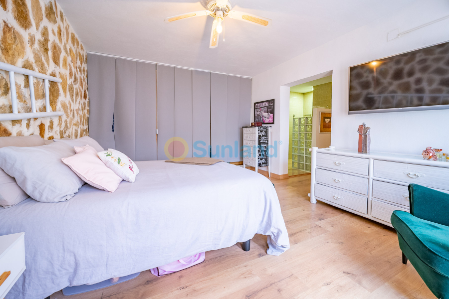 Resale - Villa - Torrevieja - Los Balcones