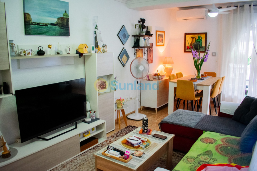 Resale - Townhouse - Torrevieja - 