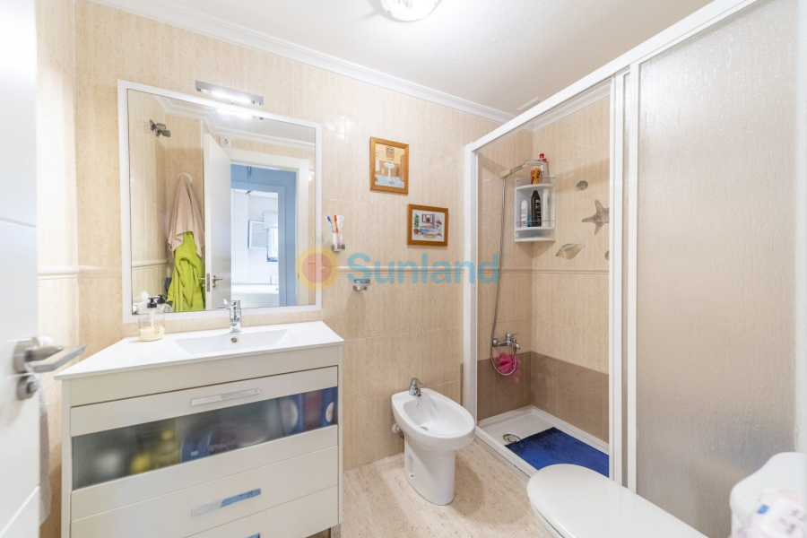 Resale - Apartamento - Torrevieja - La Mata