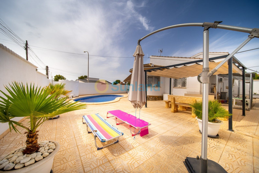 Resale - Villa - Ciudad Quesada