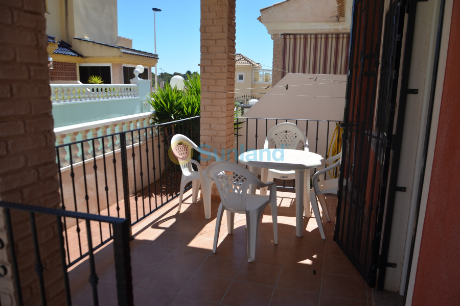 Segunda mano - Chalet - Torrevieja - Los Balcones