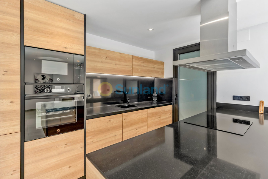 Resale - Apartment - Orihuela Costa