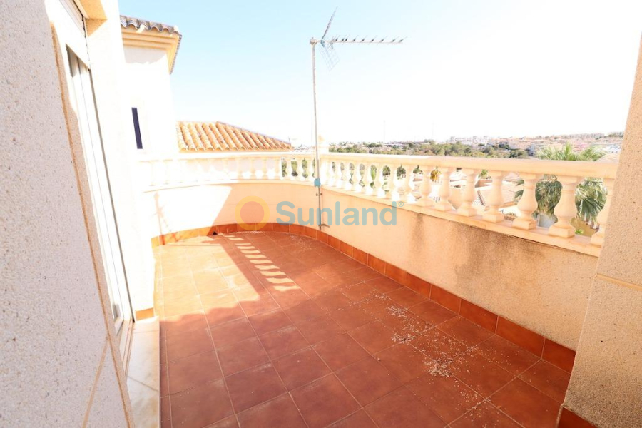 Resale - Villa - Orihuela Costa - Villamartin