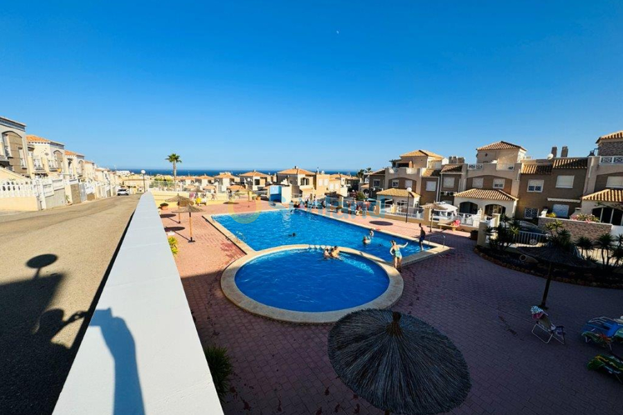 Resale - Townhouse - Torrevieja - 