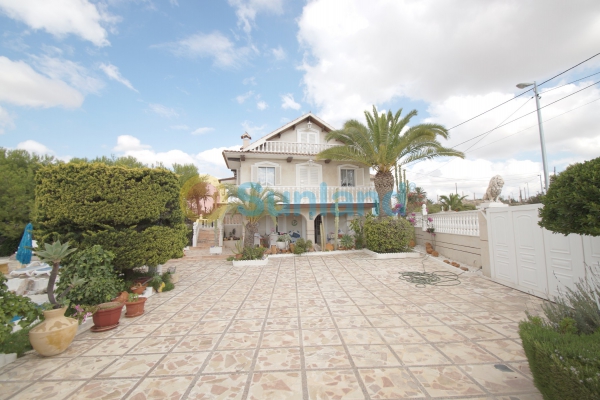 Använda fastigheter - Villa - El Rebolledo