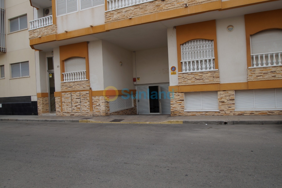 Resale - Apartment - Formentera del Segura - 
