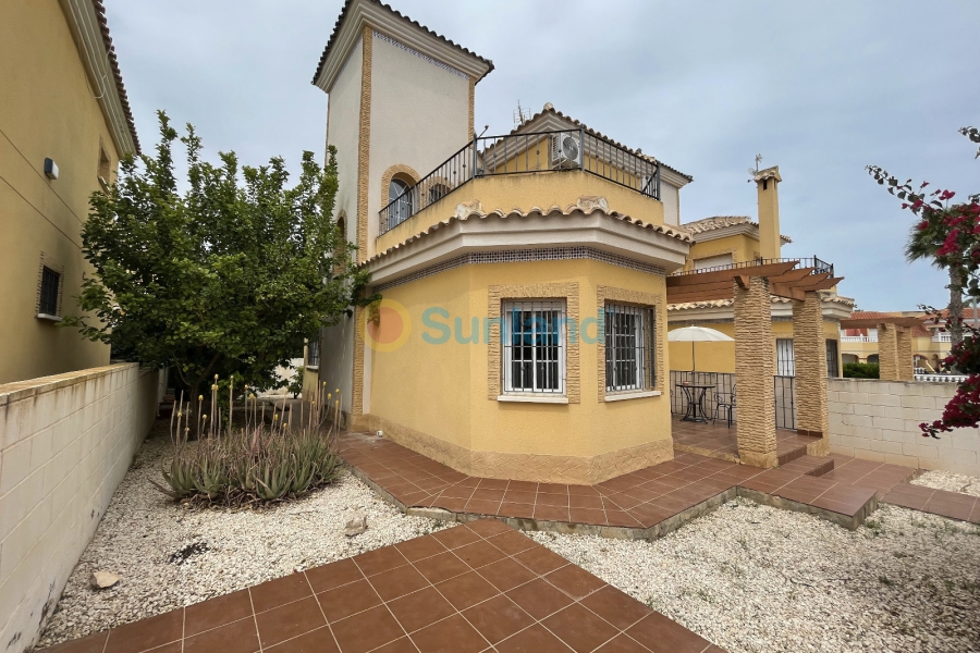 Brukte eiendommer - Villa - Lo Crispin, Algorfa