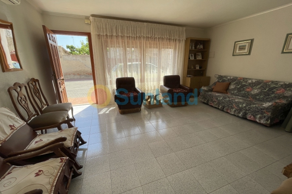Använda fastigheter - Villa - Formentera de Segura
