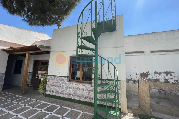 Resale - Semi-detached house - Formentera de Segura