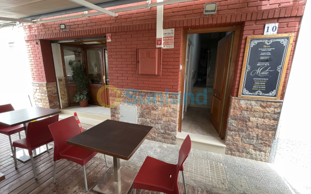 Cafe, restaurant - Använda fastigheter - Benijofar - Centro