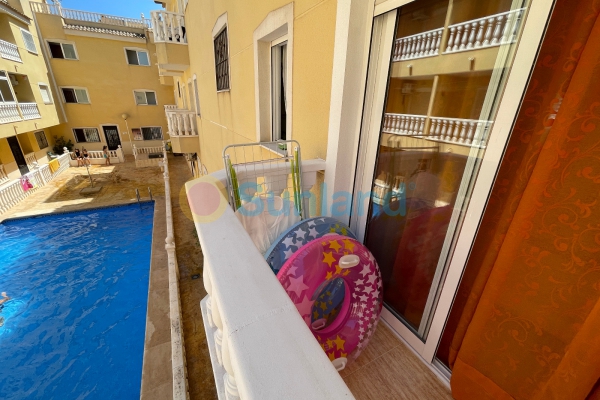 Segunda mano - Apartment / flat - Formentera del Segura